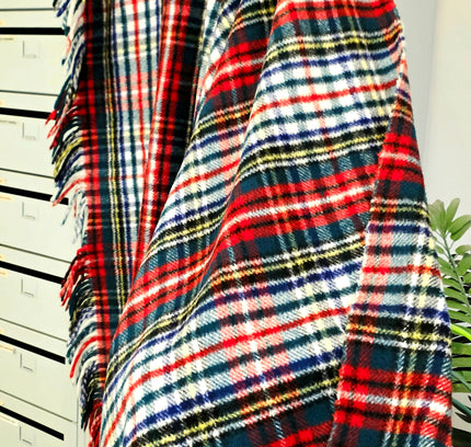 Vintage 1970s Hatéma Reversible Tartan Blanket / Throw - Yatva