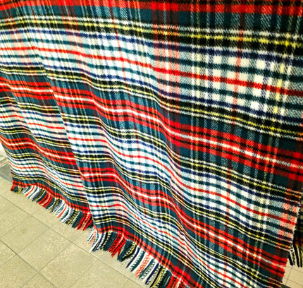 Vintage 1970s Hatéma Reversible Tartan Blanket / Throw - Yatva