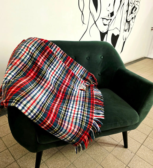 Vintage 1970s Hatéma Reversible Tartan Blanket / Throw - Yatva