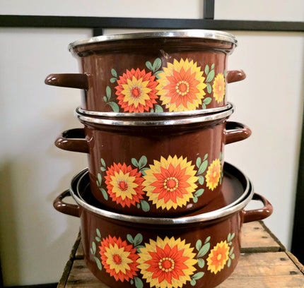 Vintage 1970s (Set of 3) Enamel Cooking Pots - Yatva