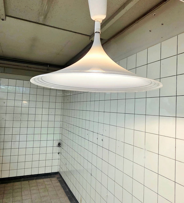 Vintage 1970s Space Age "Witch Hat" Pendant Lamp - Meblo Guzzini Style - White Acrylic - Yatva