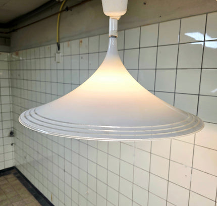 Vintage 1970s Space Age "Witch Hat" Pendant Lamp - Meblo Guzzini Style - White Acrylic - Yatva
