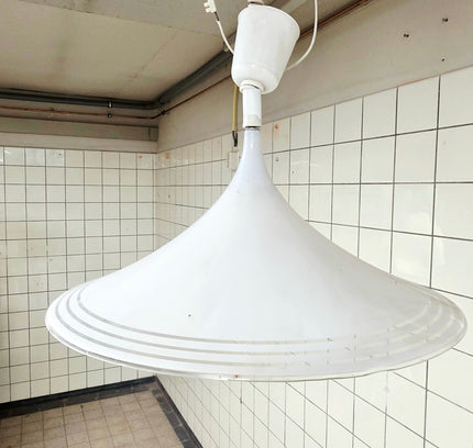 Vintage 1970s Space Age "Witch Hat" Pendant Lamp - Meblo Guzzini Style - White Acrylic - Yatva