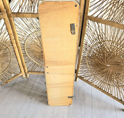 Vintage 1970's Wall Mount Coat Rack - Yatva