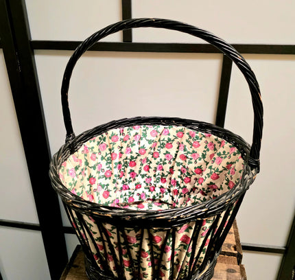 Vintage 1970s Wicker Laundry Basket - Yatva