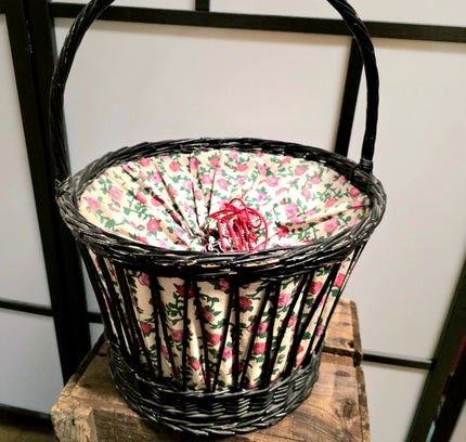 Vintage 1970s Wicker Laundry Basket - Yatva