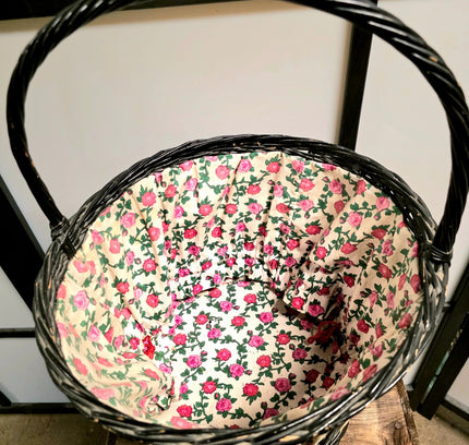 Vintage 1970s Wicker Laundry Basket - Yatva
