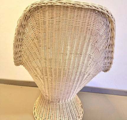 Vintage 1970s Wicker / Rattan Lounge Chair - Yatva