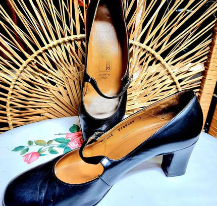 Vintage 1980s Bally Suisse Shoes - Yatva