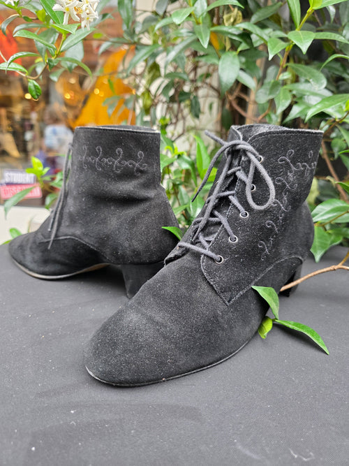 Vintage 1980s Black Suede Embroidered Lace-Up Ankle Boots