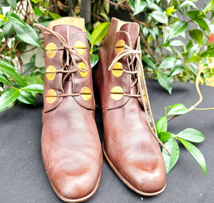 Vintage 1980s Cognac Brown Leather Button Ankle Boots - Yatva