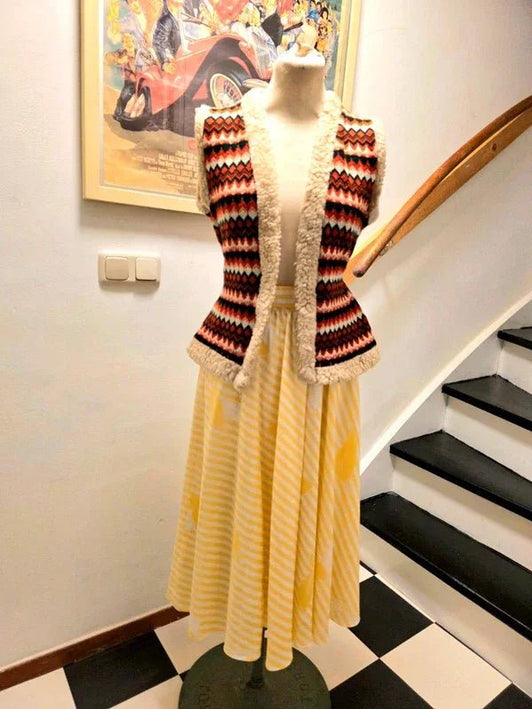 Vintage 1980's Full Swing Skirt - Yatva
