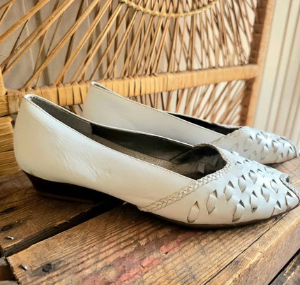 Vintage 1980s Lady Fashion Peep Toes Slip on Shoes - Yatva