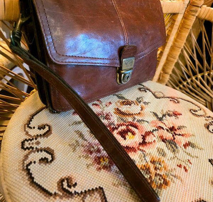 Vintage 1980s Leather Wrist Bag - Yatva