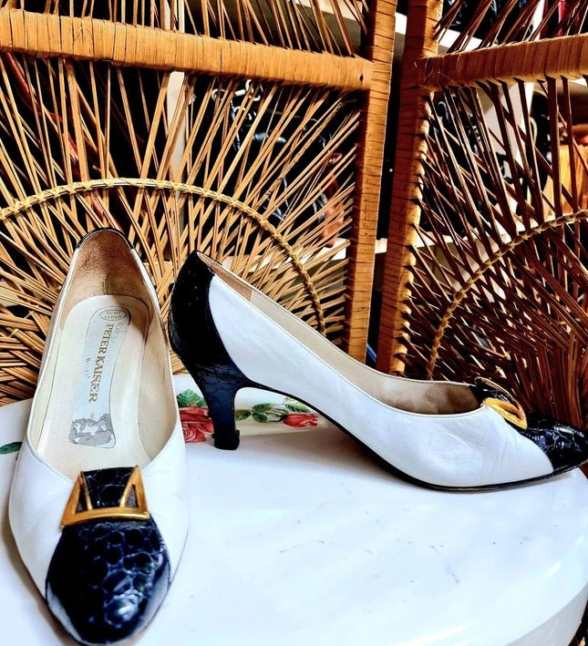 Vintage 1980's Peter Kaiser Shoes - Yatva