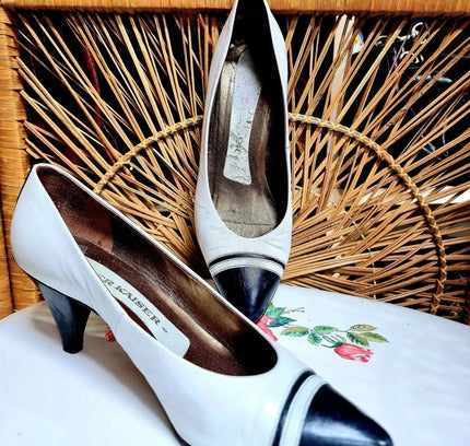 Vintage 1980's Peter Kaiser Shoes - Yatva