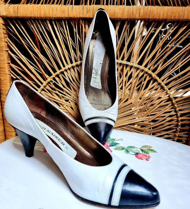 Vintage 1980's Peter Kaiser Shoes - Yatva