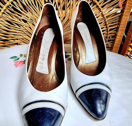 Vintage 1980's Peter Kaiser Shoes - Yatva