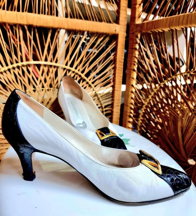 Vintage 1980's Peter Kaiser Shoes - Yatva