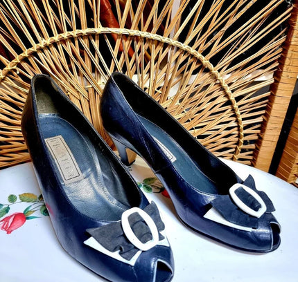 Vintage 1980s Picardi Peep Toe Shoes - Yatva