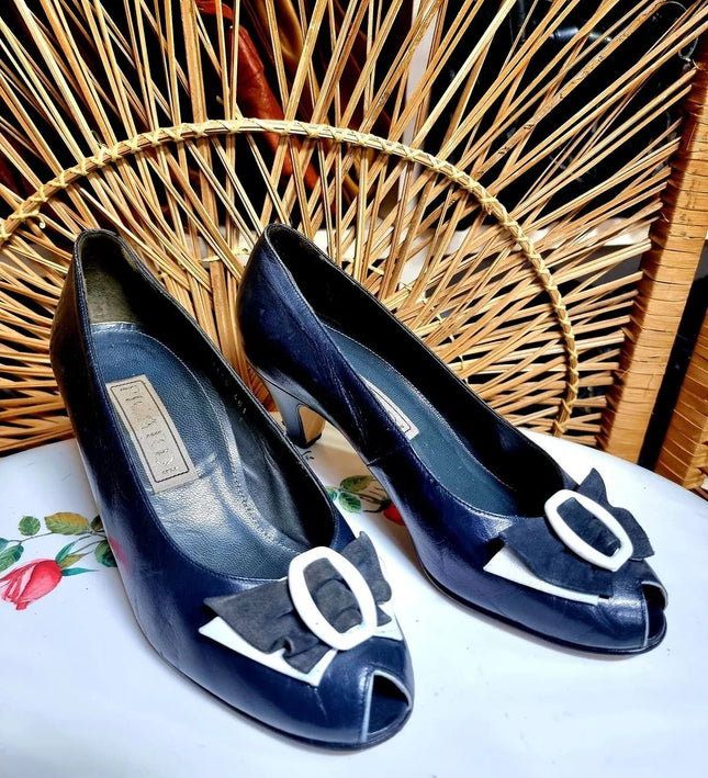 Vintage 1980s Picardi Peep Toe Shoes - Yatva
