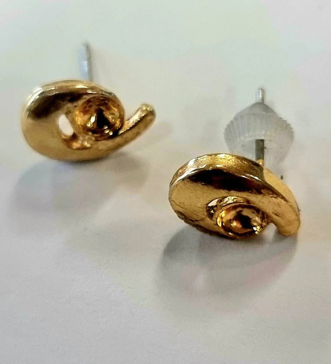 Vintage 1980s Pierced Earring - Yatva