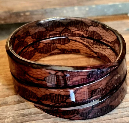 Vintage 1980's Resin Bangle French Bracelet With Embedded Lace Design - Yatva