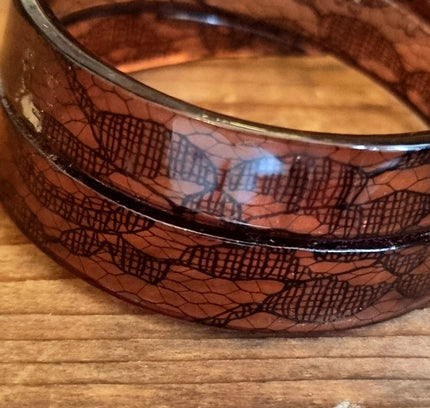 Vintage 1980's Resin Bangle French Bracelet With Embedded Lace Design - Yatva