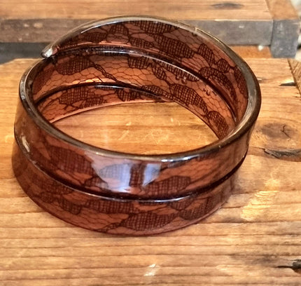 Vintage 1980's Resin Bangle French Bracelet With Embedded Lace Design - Yatva