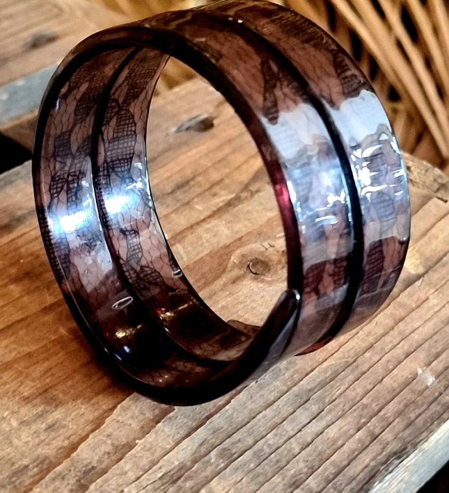Vintage 1980's Resin Bangle French Bracelet With Embedded Lace Design - Yatva