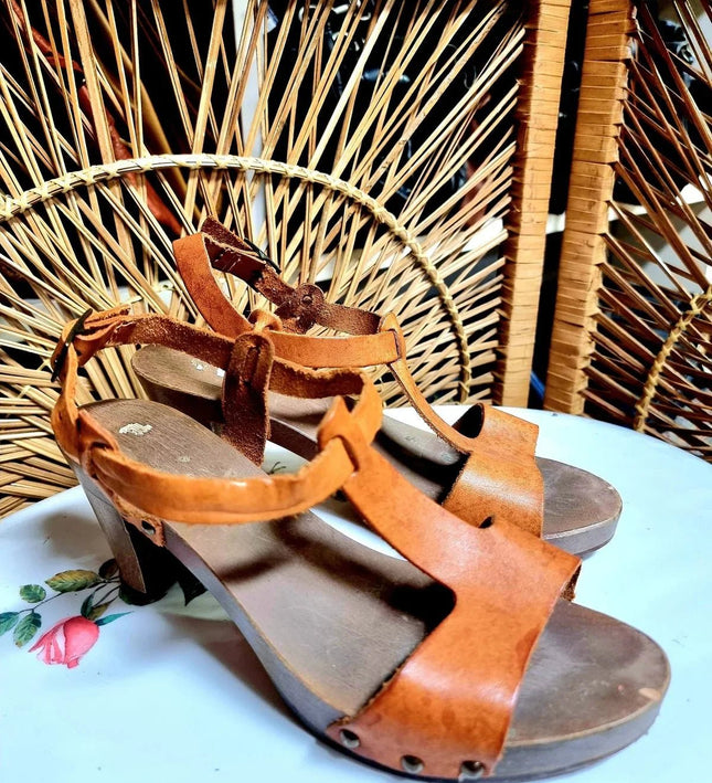 Vintage 1980s Sandal Shoes - Yatva