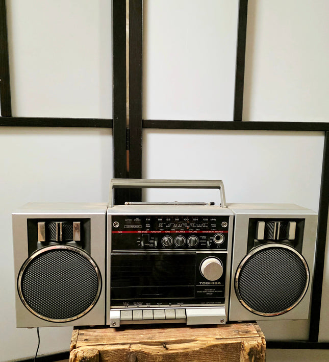 Vintage 1980s Toshiba RT-SX1 Boombox – Iconic "Say Anything" Stereo Radio Cassette Recorder - Yatva