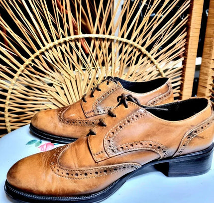 Vintage 1980's Tremp Oxford Brogue Shoes - Yatva