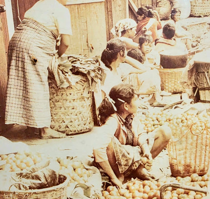 Vintage 40s / 50s Asian Vibrant Market Scene Picture - Yatva