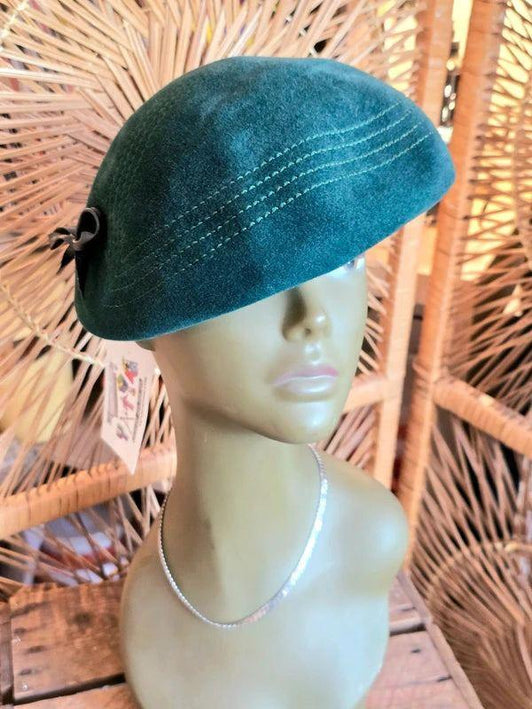 Vintage 40s / 50s Classic Beret - Yatva