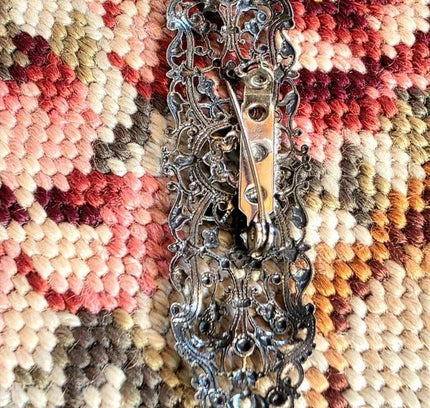 Vintage 40s / 50s Cut - Out Brooch - Yatva