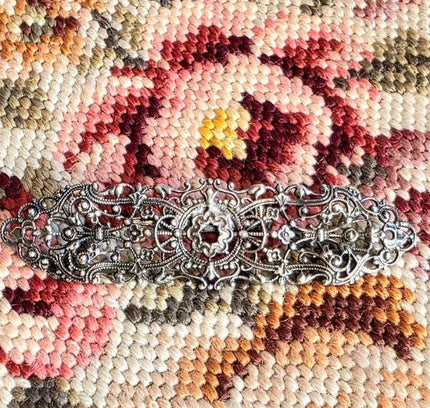 Vintage 40s / 50s Cut - Out Brooch - Yatva