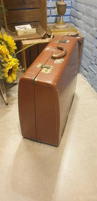 Vintage 40s / 50s 'Victor Luggage' Suitcase - Yatva