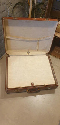 Vintage 40s / 50s 'Victor Luggage' Suitcase - Yatva