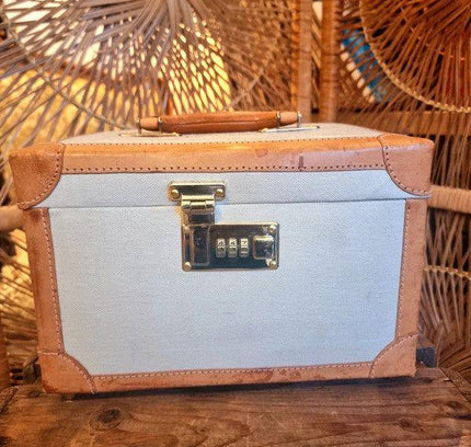 Vintage 40's/50's Makeup Case - Yatva