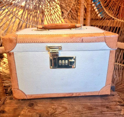 Vintage 40's/50's Makeup Case - Yatva