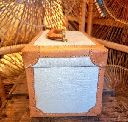 Vintage 40's/50's Makeup Case - Yatva