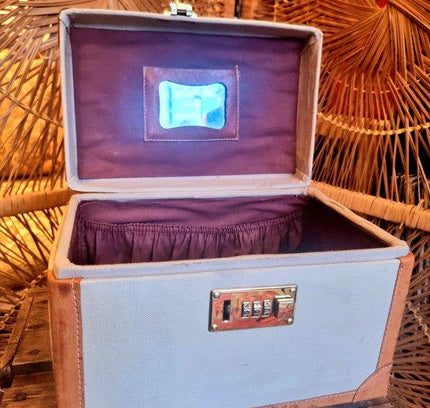 Vintage 40's/50's Makeup Case - Yatva