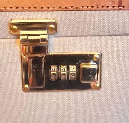 Vintage 40's/50's Makeup Case - Yatva