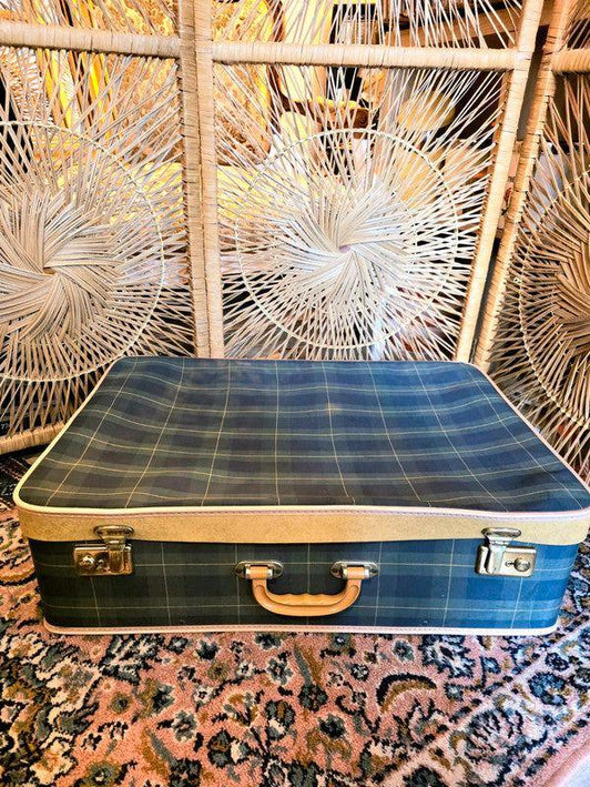 Vintage 50/60's Mod Tartan Check Suitcase. - Yatva