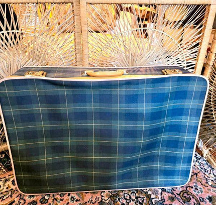 Vintage 50/60's Mod Tartan Check Suitcase. - Yatva