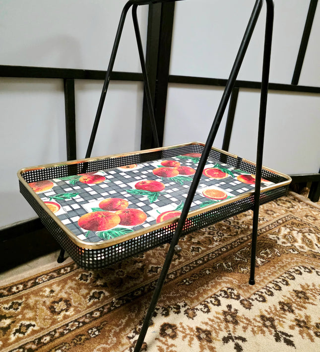 Vintage 50s / 60s Kitsch Cake / Serving Tray - Yatva