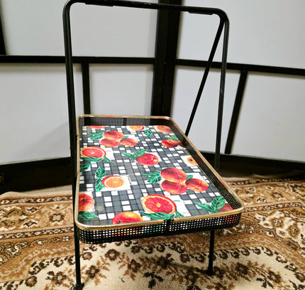 Vintage 50s / 60s Kitsch Cake / Serving Tray - Yatva