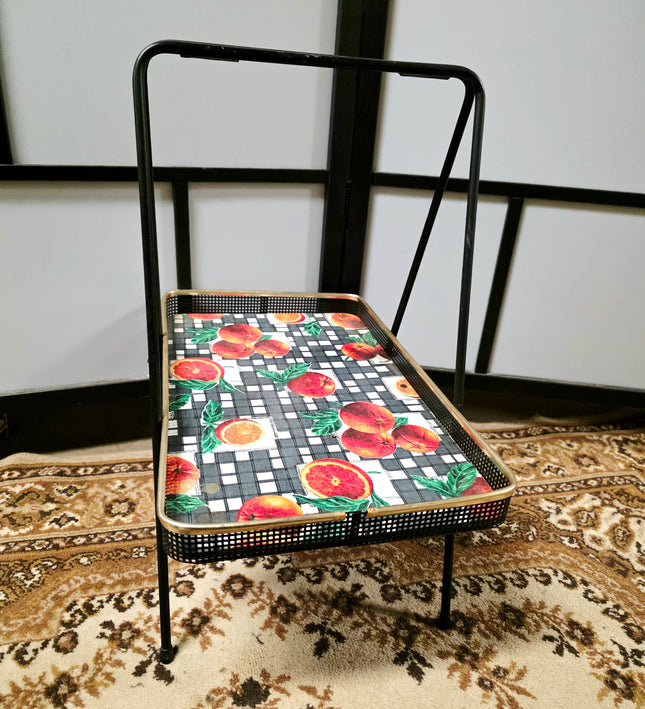 Vintage 50s / 60s Kitsch Cake / Serving Tray - Yatva