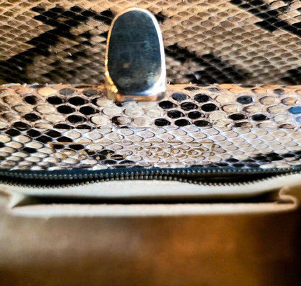 Vintage 50s / 60s Patentado SnakeSkin Hand Bag & Purse - Yatva
